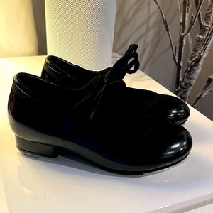 Little girls tap shoes size 12.5